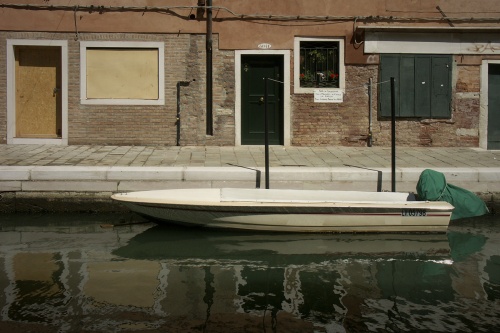 Barque blanche à Posto