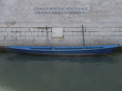 Barque Bleue, 2