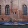 Barque lunga bleue